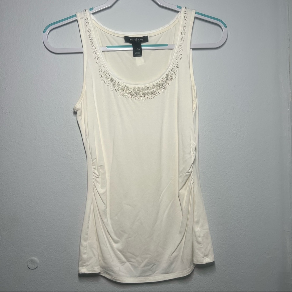 🌿 White House Black Market Ivory Embellished Tank Top – Size S